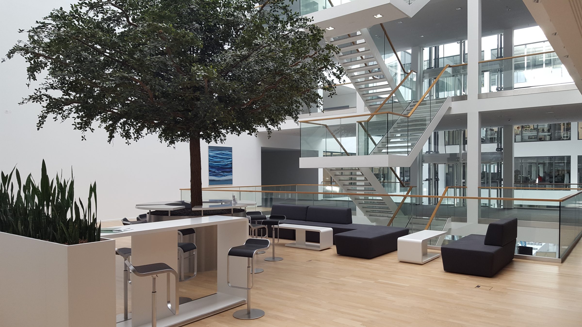 Büro- und Entwicklungsgebäude 4, Ansicht 5 von 7